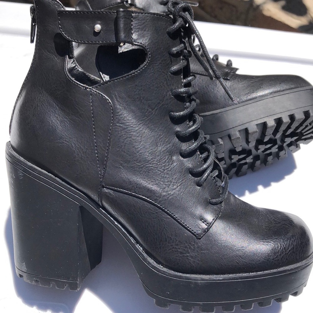 Torrid Combat Boots Size 8W